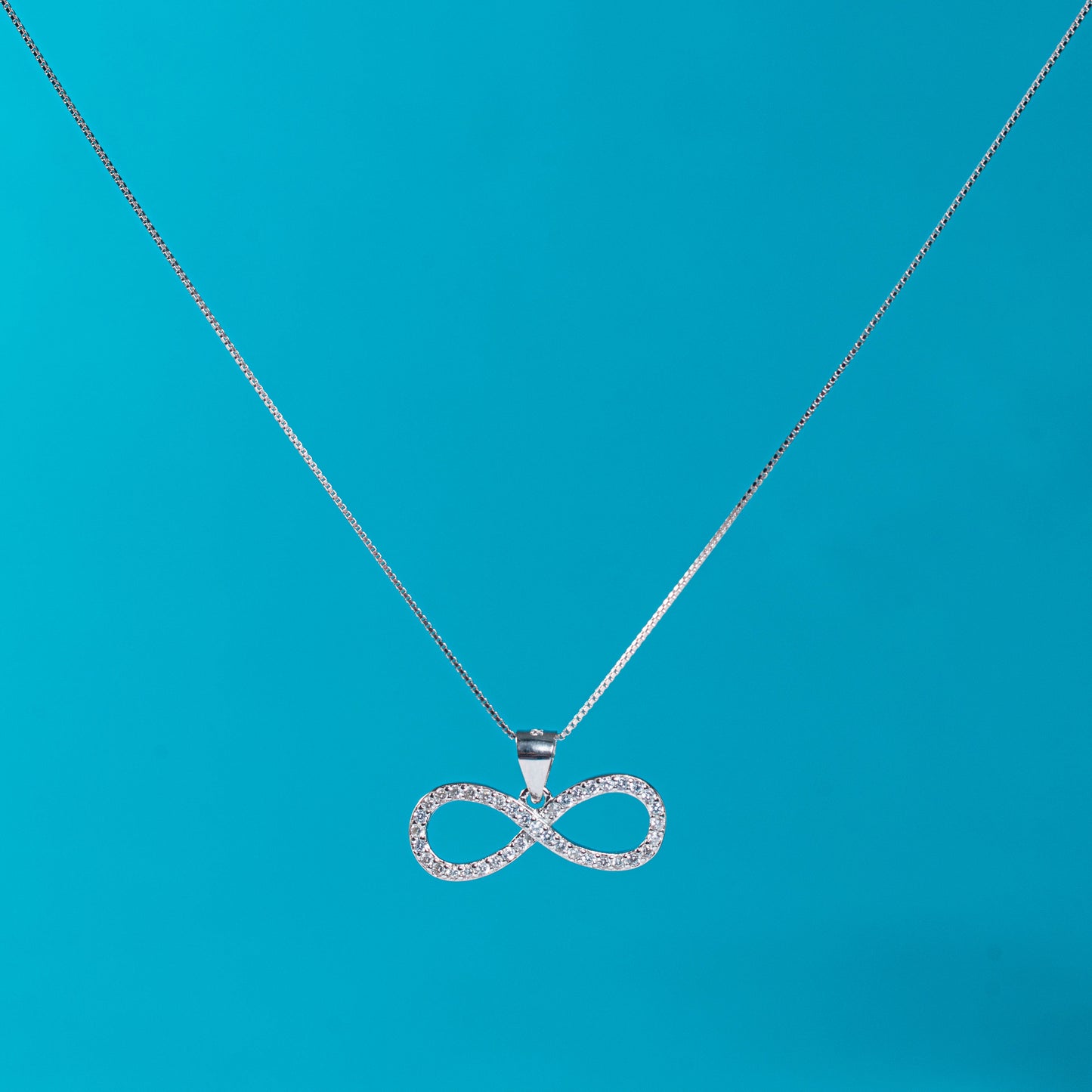 Modern Silver Infinity Necklace Style