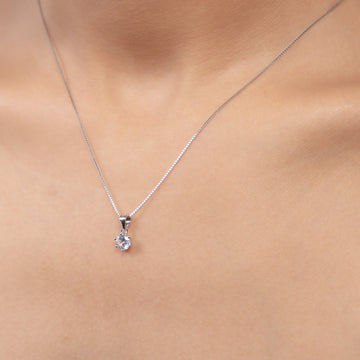 Dazzling solitaire pendant on silver chain