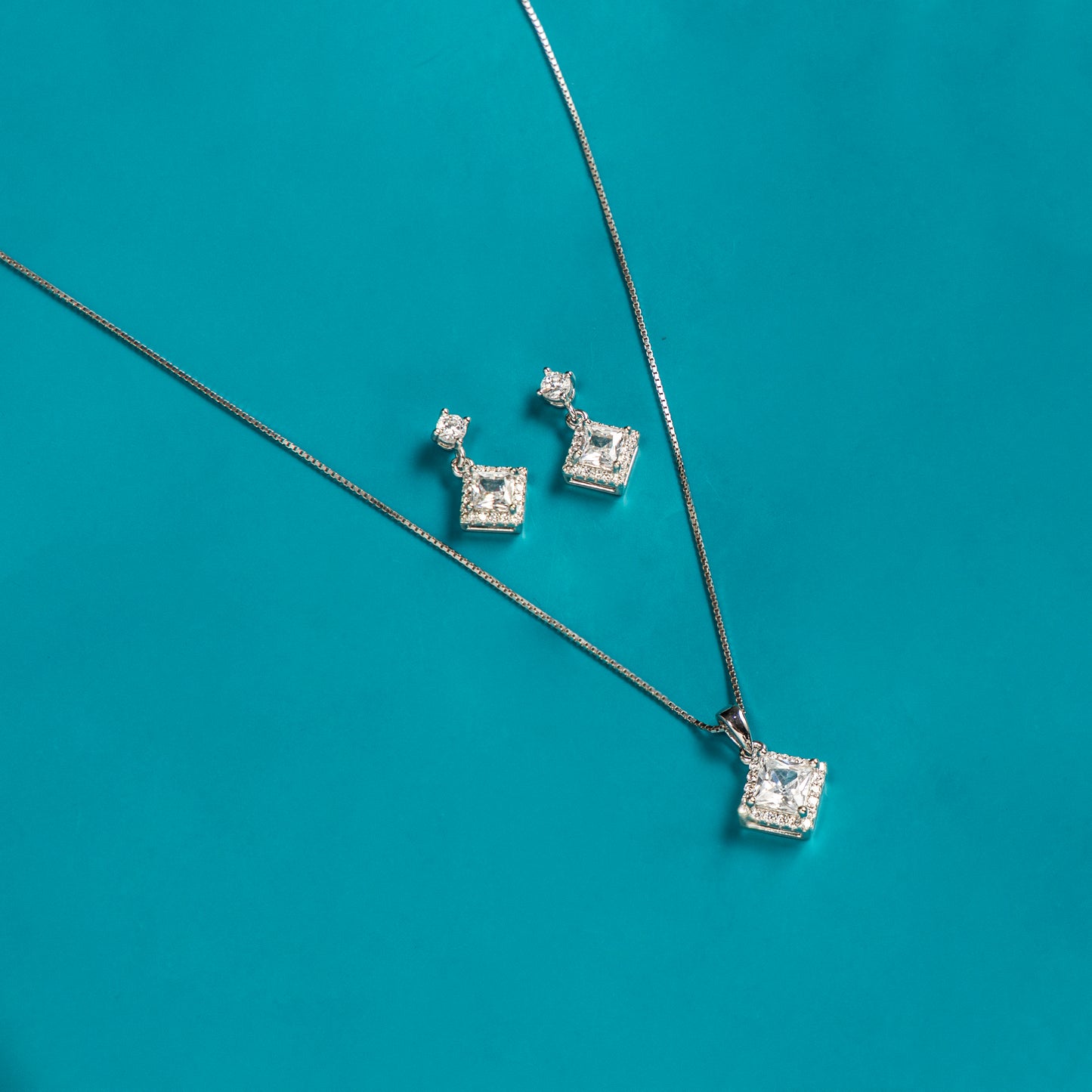 Tri-love Pendant Set