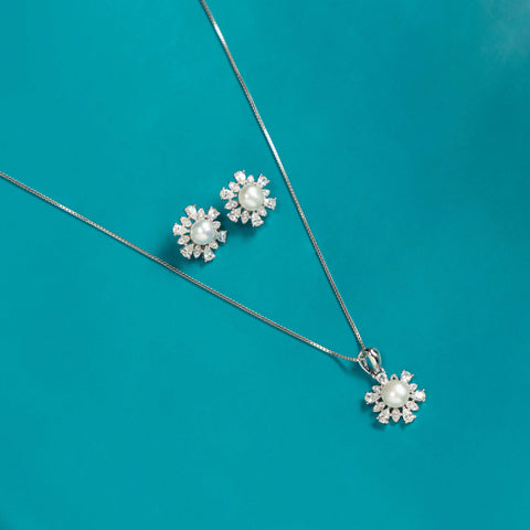 Silver Floral Pearl Necklace Set