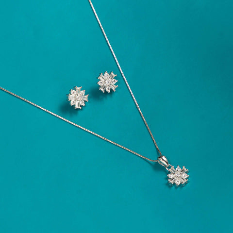 Silver Ribbon Floral Necklace Set