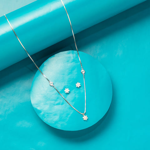 Floral Petal Grace Silver Necklace Set