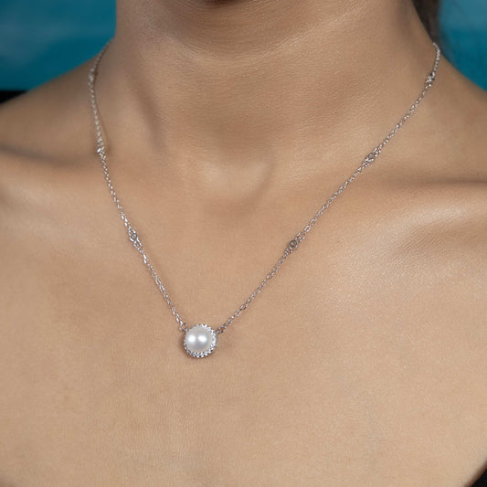 Exquisite Silver Pearl Essence Necklace