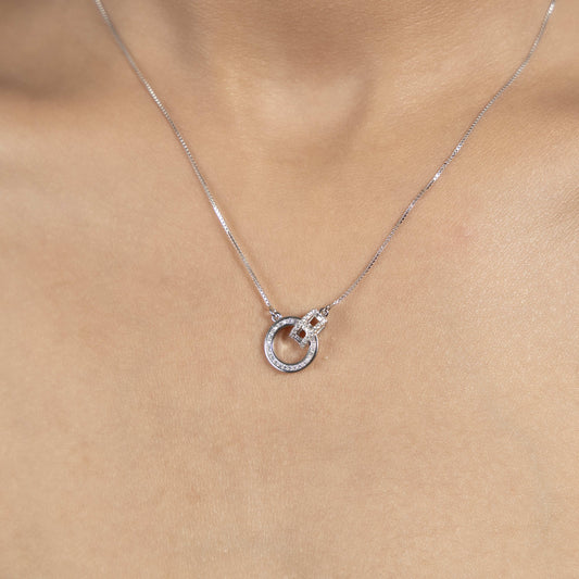 Shimmering silver twilight twisted necklace elegance