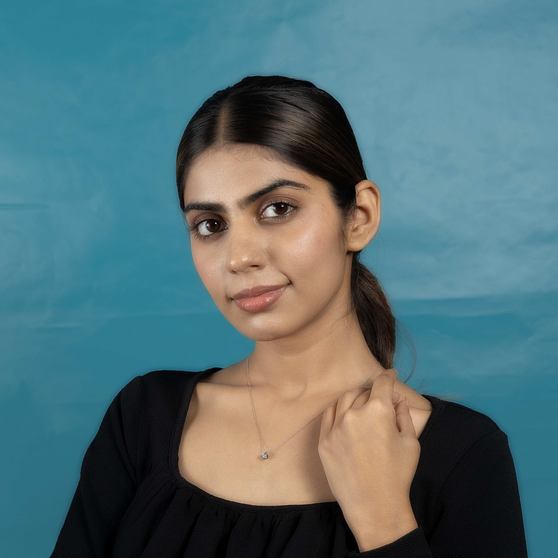 Luxurious Silver Linea Charm Necklace