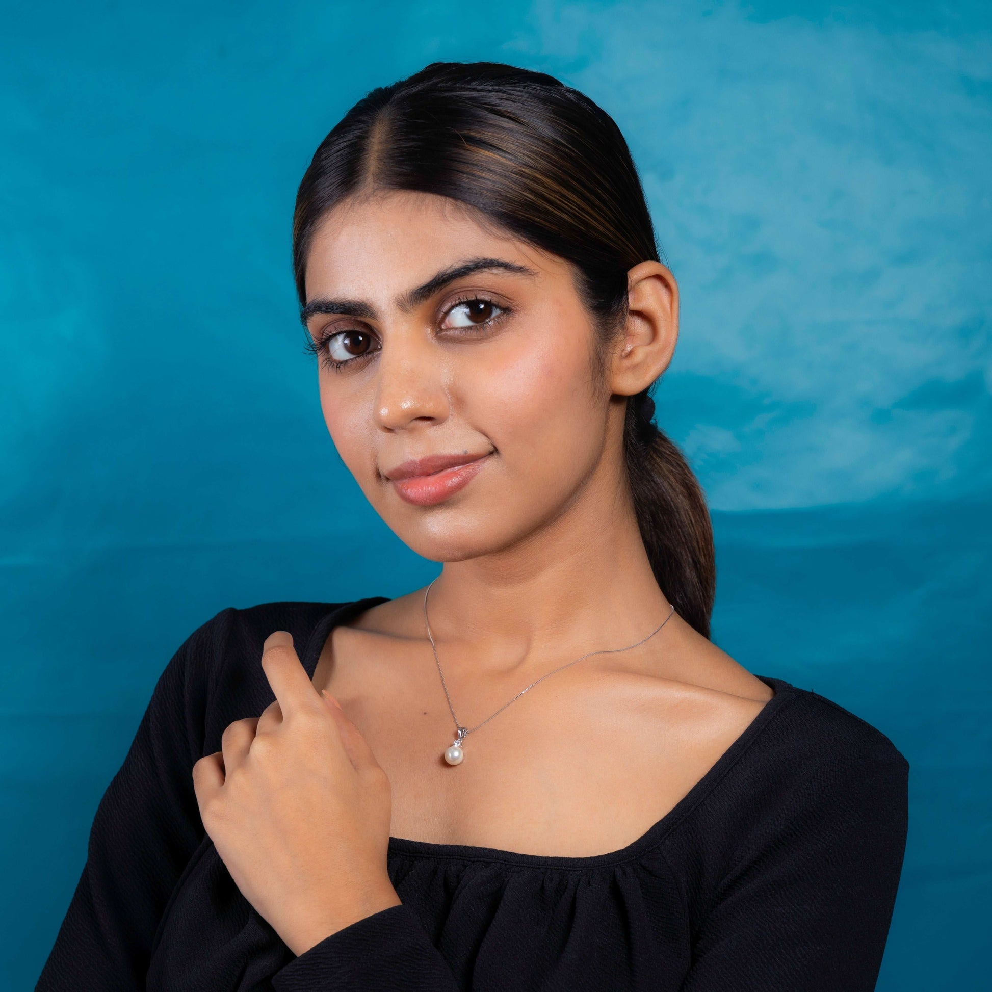 Radiant Silver Luna Love Necklace Style