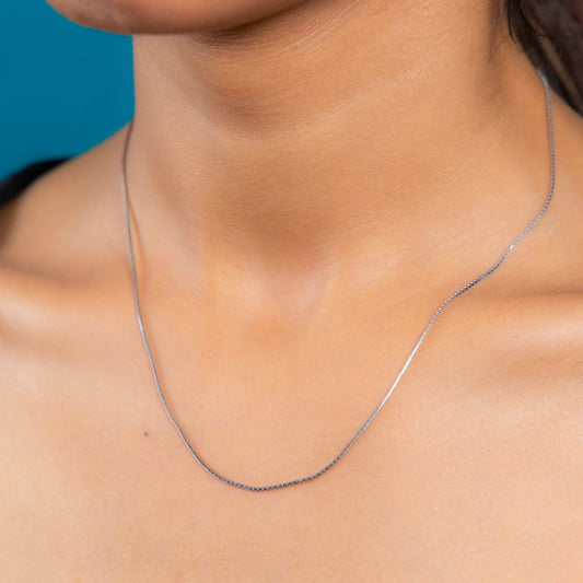 Stunning Lustra Silver Chain for Women