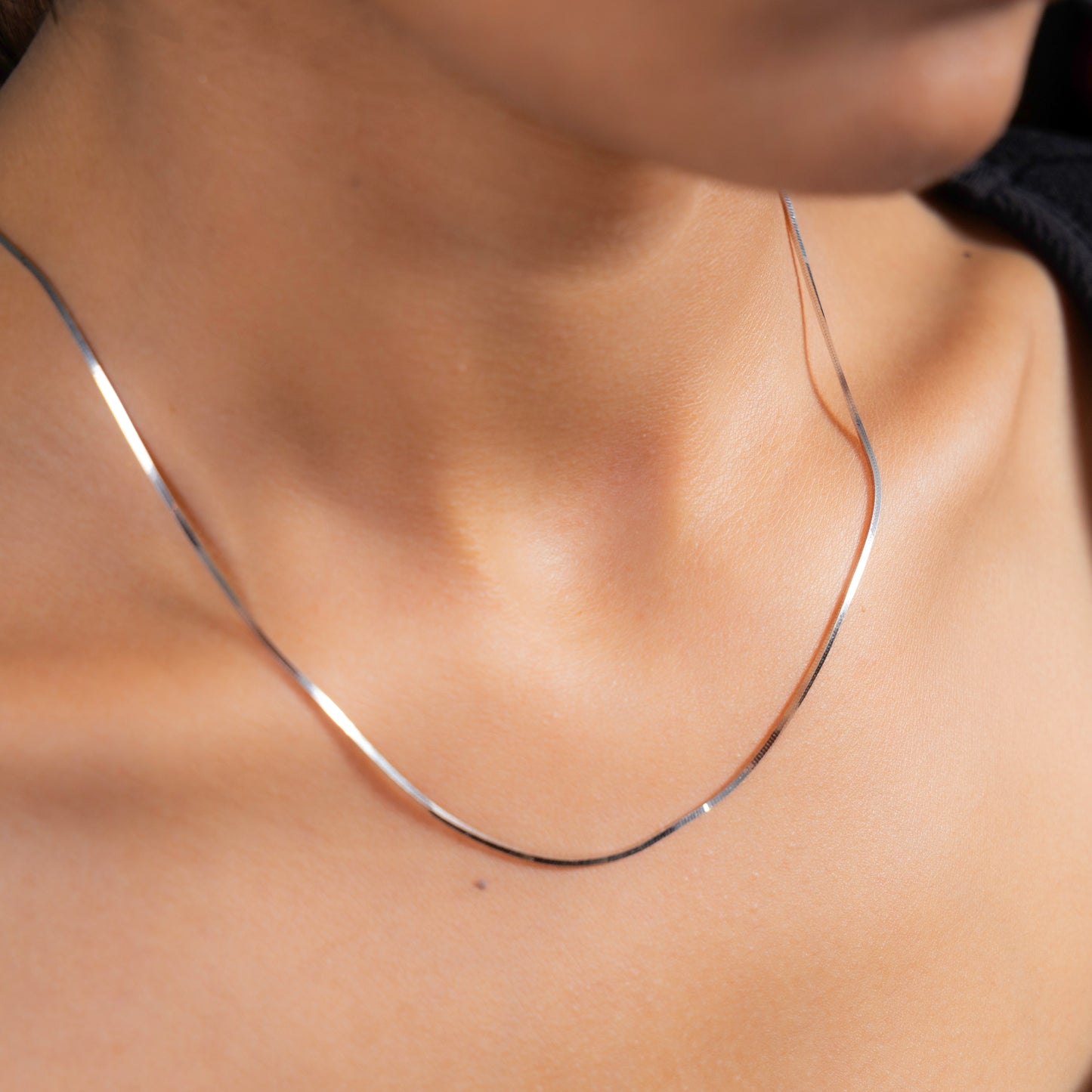 Gleam Line silver chain for women