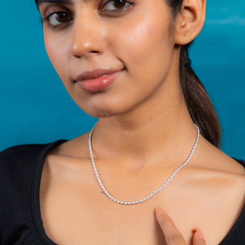Luna Twist Silver Chain For Women