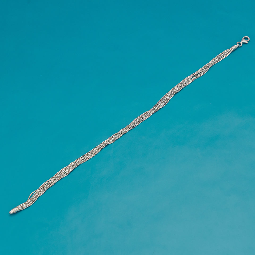 Delicate silver lace anklet with radiant shine