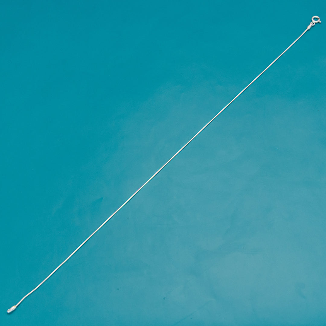 Sleek Thread Silver Anklet crafted for comfort and elegance