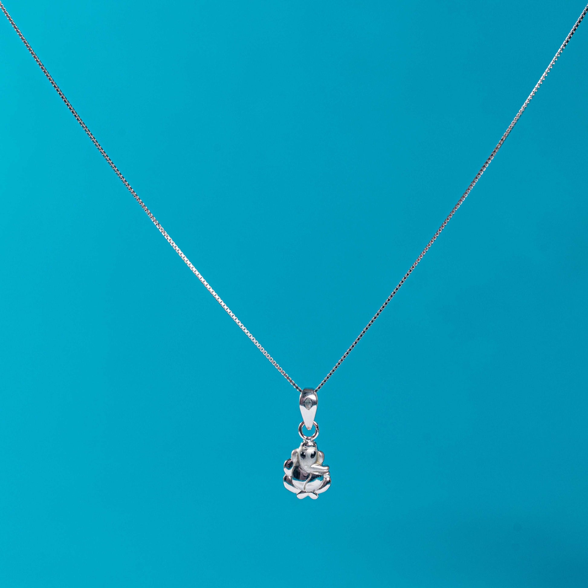 Artistic Silver Ganpati Pendant/necklace 