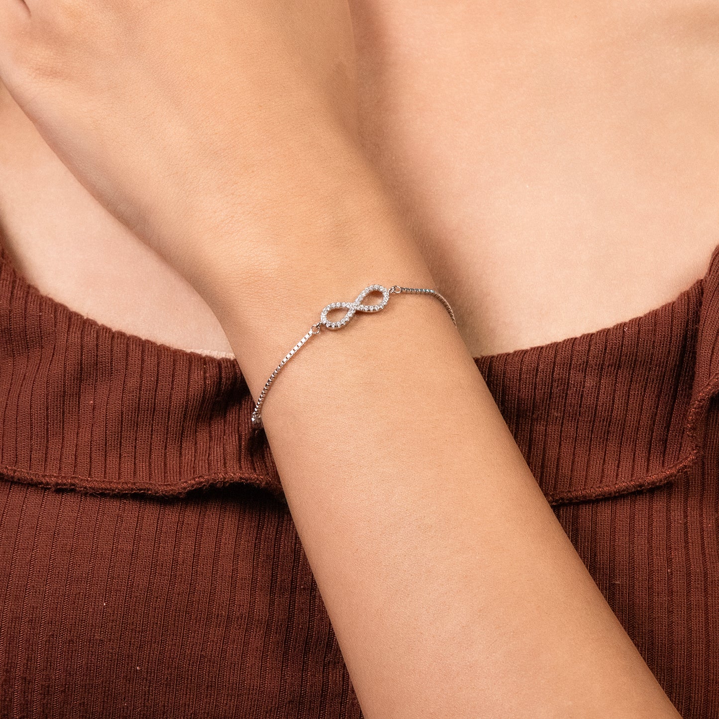 Elegant Infinity Bracelet In 925 Pure Silver