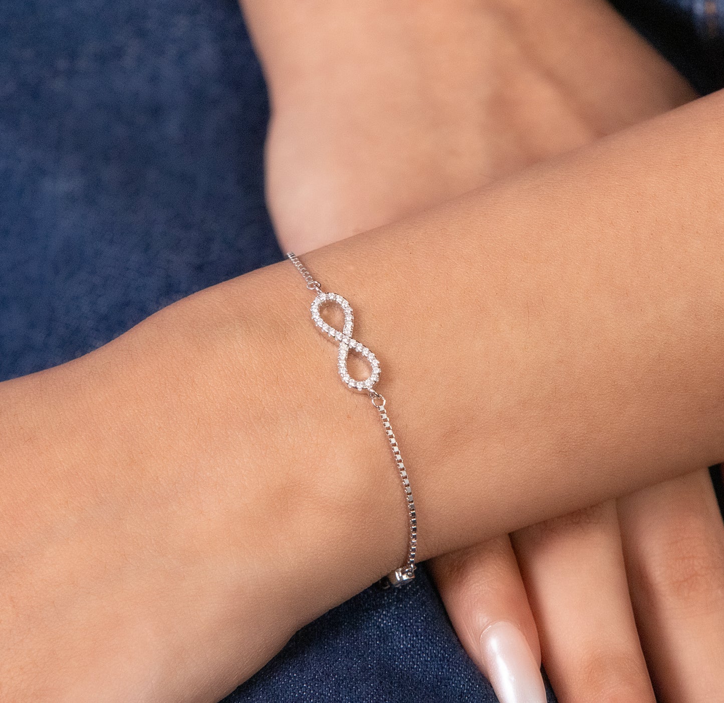 Elegant Infinity Bracelet In 925 Pure Silver