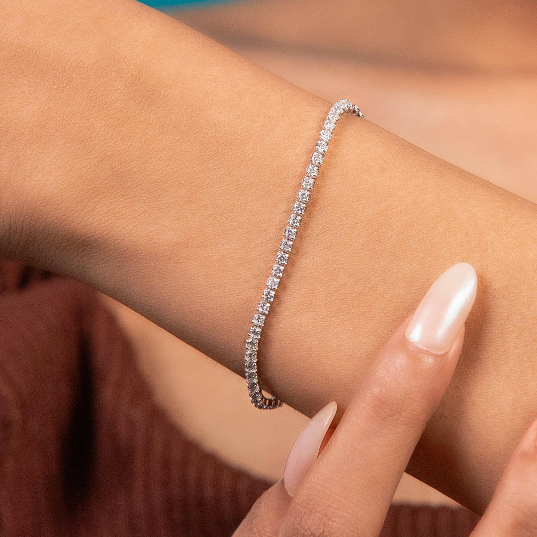 Gleaming AAA Quality Cubic Zirconia Tennis Bracelet