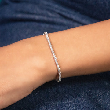 Luxurious 925 Silver Tennis Bracelet with Diamonds