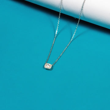 Luxurious Square Solitaire Silver Necklace