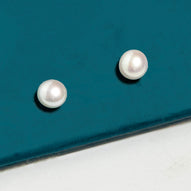 Silver Pearl Stud Earrings