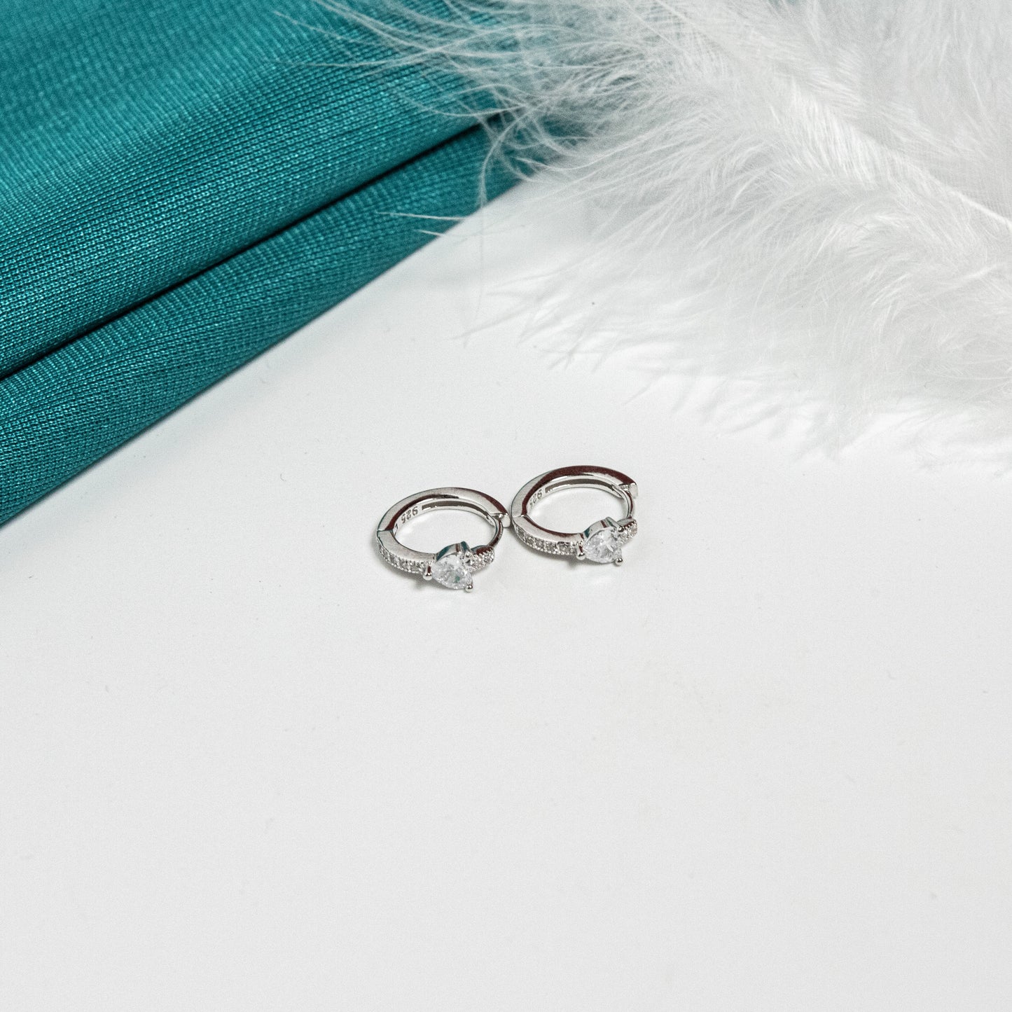 Heart Solitaire Hoops